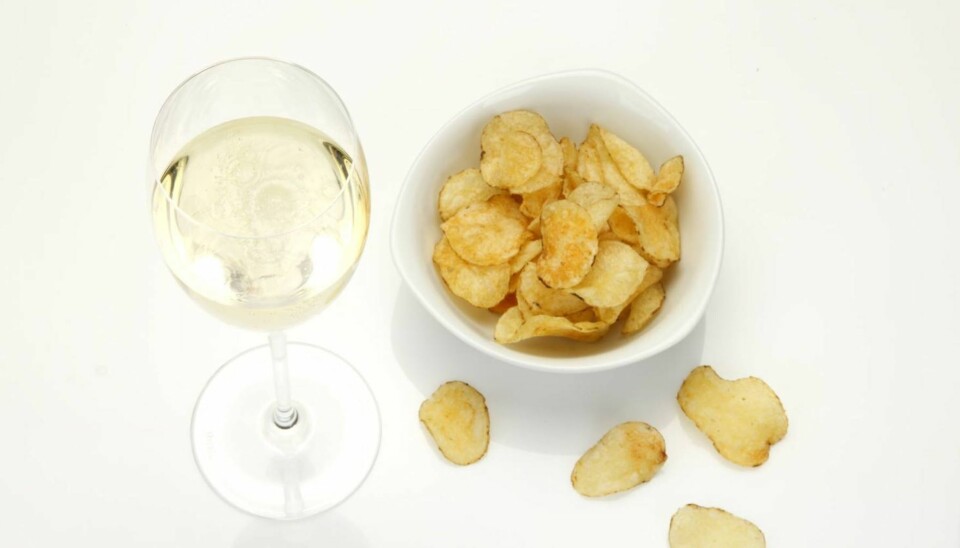 SÆR KOMBO: Vin til potetgull.