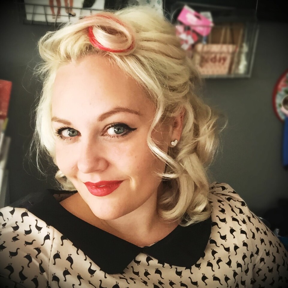 TEGNER HVERDAGEN: - Ønsket om å være alene er ingen varsellampe i mitt tilfelle. Tvert imot er det viktig for at jeg skal holde meg i balanse, sier Maureen Wilson, skaperen bak tegningene, til Kvinneguiden.