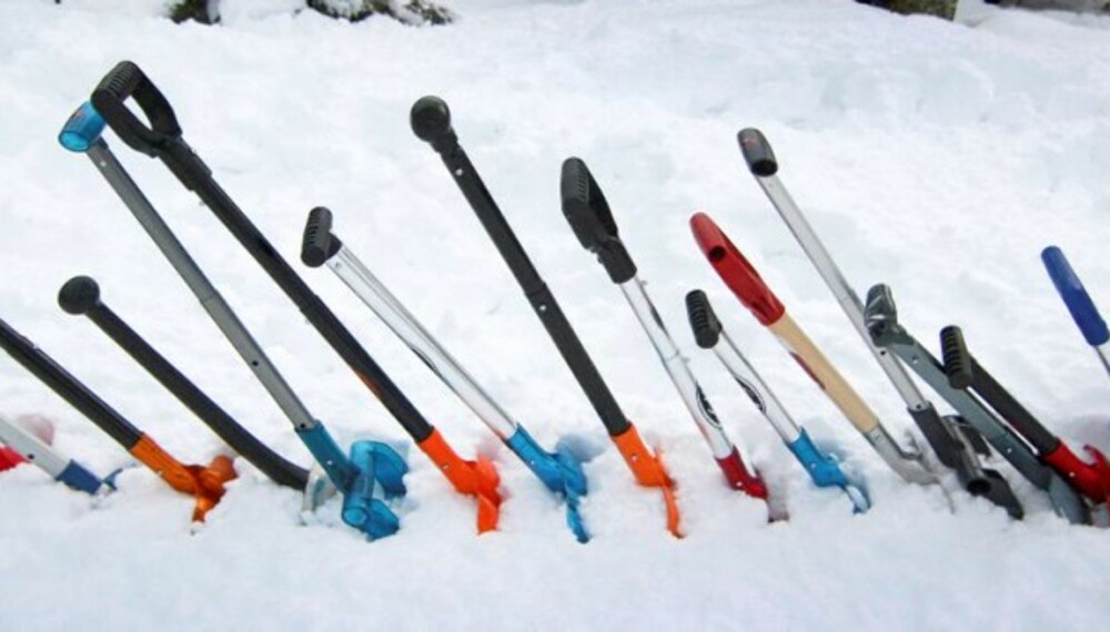 TESTET: Vi har testet 20 aktuelle snøspader. Noen du ger til snølek, andre til ekspedisjoner i fjellet.