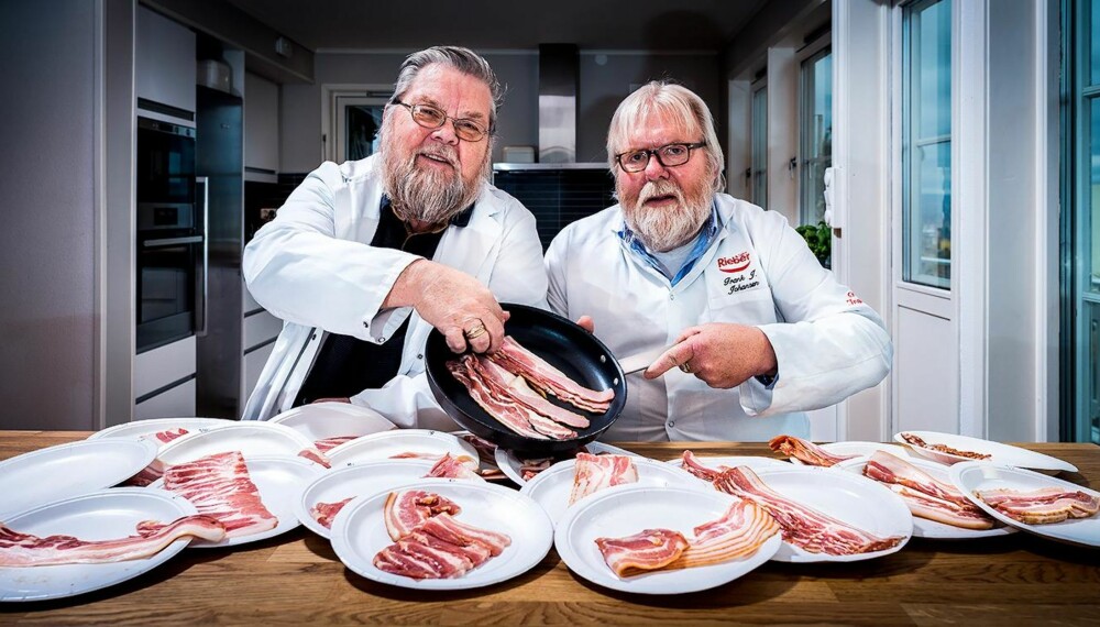 TESTET 19 TYPER BACON: Pølsemakermestrene Frank Johansen og Tore Teigen smakte seg gjennom 19 ulike typer bacon i skiver.