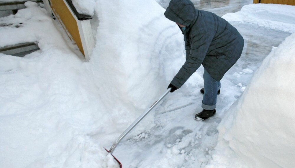 MÅKING: Lesere og eksperter er heldigvis fulle av gode tips til hvordan du enklest mulig måker snø.
