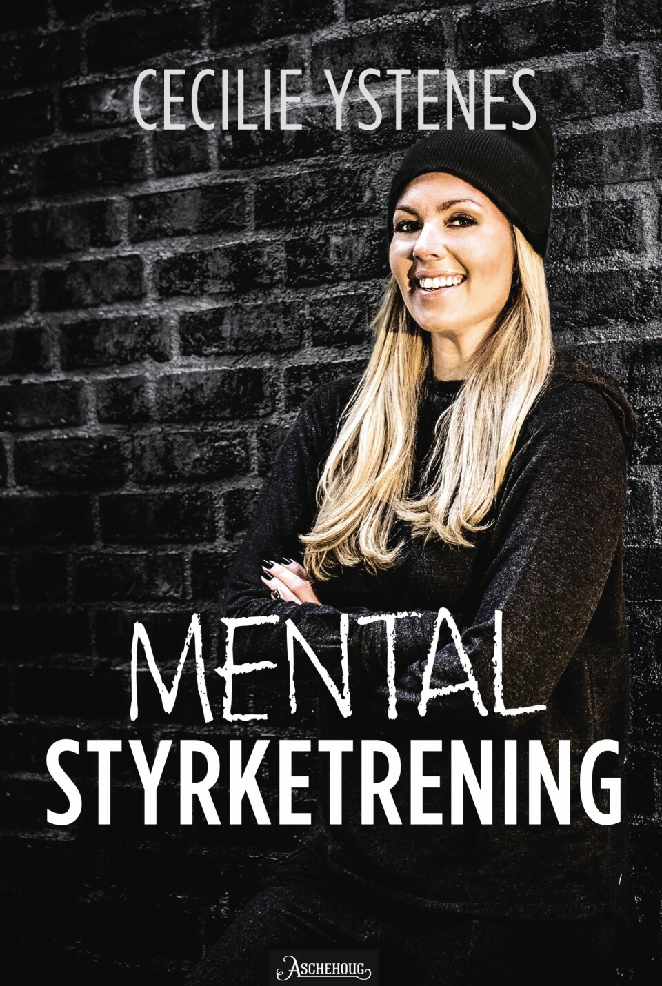 BIDRAGSYTER: PT-Pia har vært bidragsyter i denne boka, en grunnleggende bok om «mental styrketrening».
