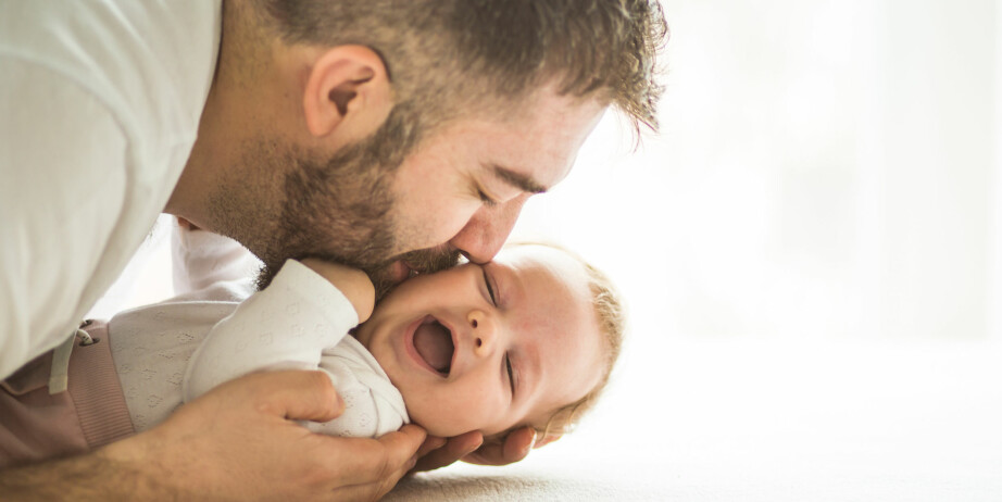 BABYENS UTVIKLING: Med store utviklingssprang hver eneste uke, kan det være fint å følge med på babyens utvikling. Foto: Gettyimages.com.