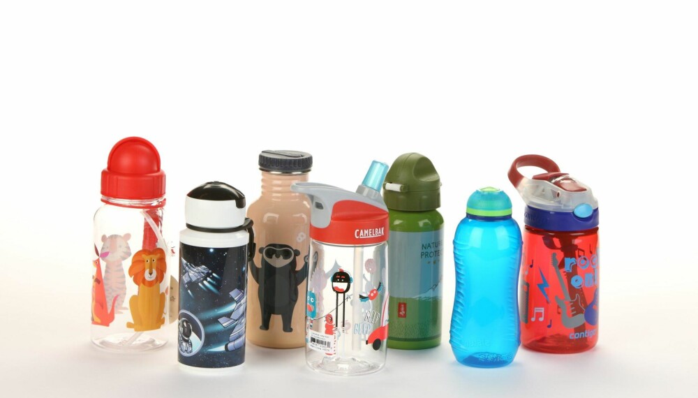 LEKKER OG ER VRIENE: Mange av disse flaskene enten lekker eller har andre ulemper som gjør dem trøblete for barn. FOTO: Petter Berg.