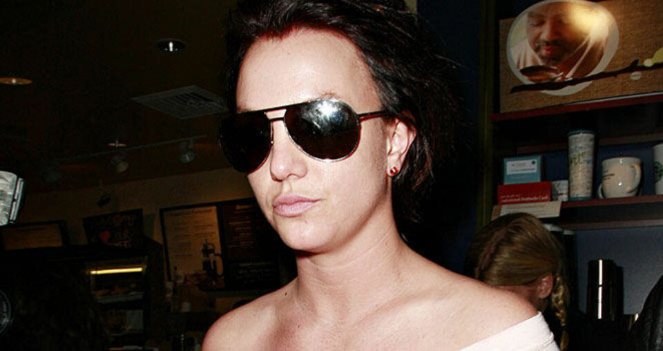 Britney blir blond superhelt