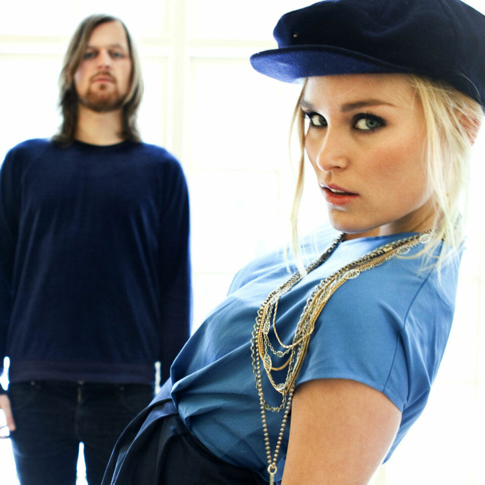 - Glad jeg slipper Idol-sminken