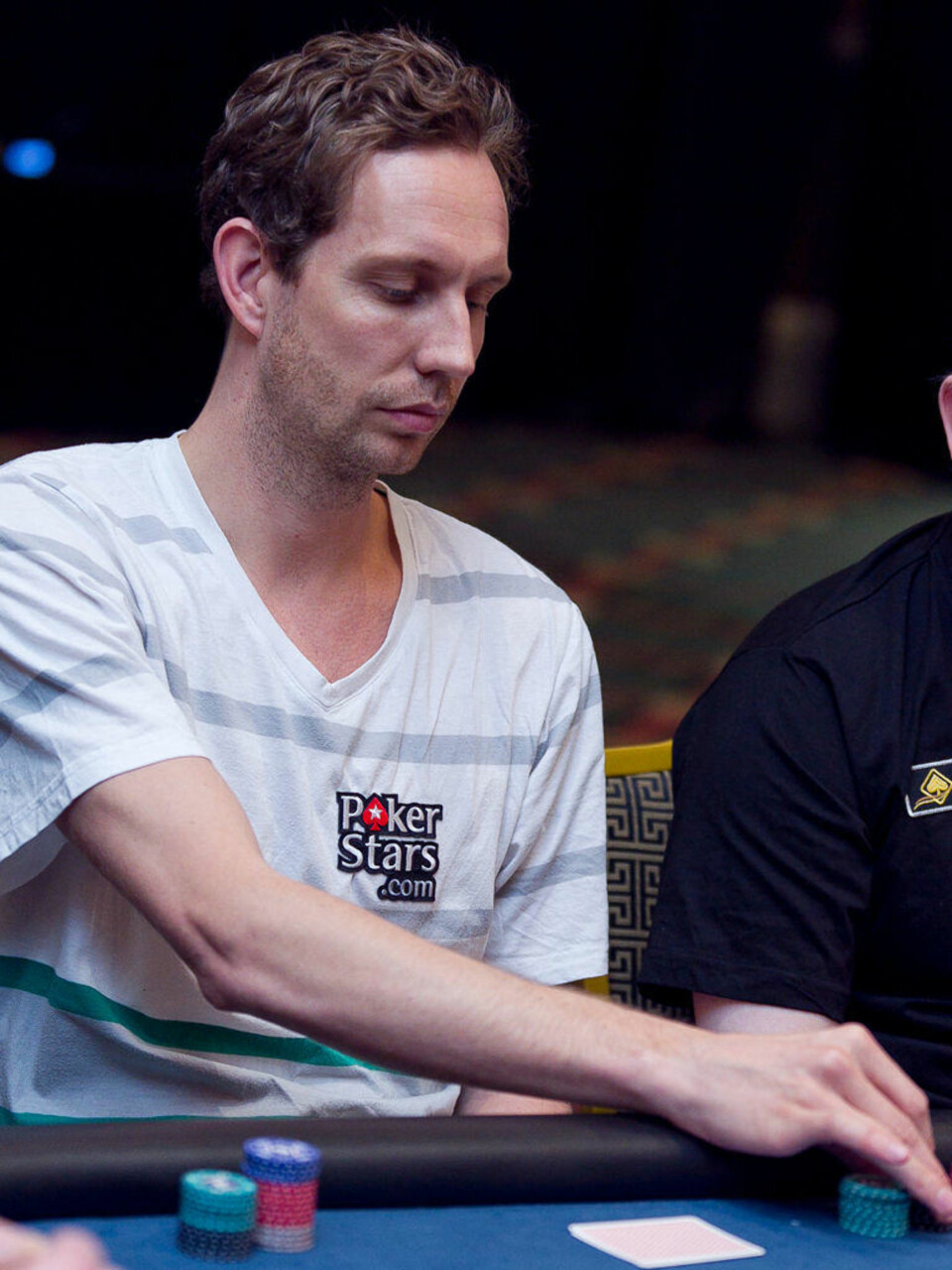 Kjendisene flokker til poker-NM