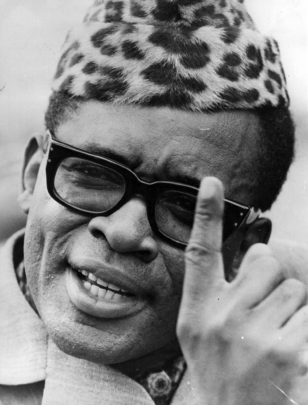 Мобуту сесе секо. Мобуту Сесе Секо диктатор. Жозеф Мобуту.
