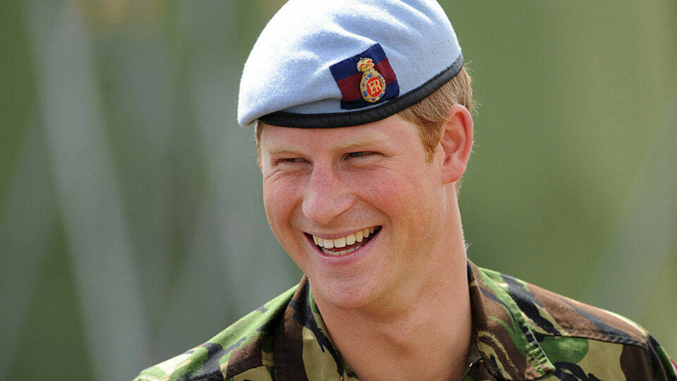 Prins Harry i muslimsk hat-video