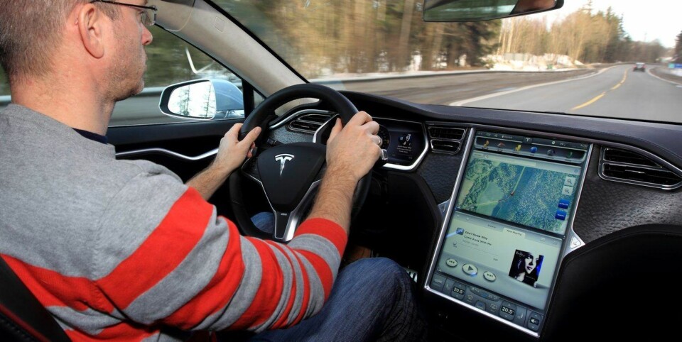 Tesla Model S: Lover svært godt