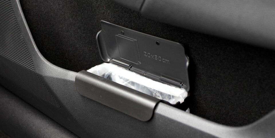 Skoda Octavia treffer midt i blinken