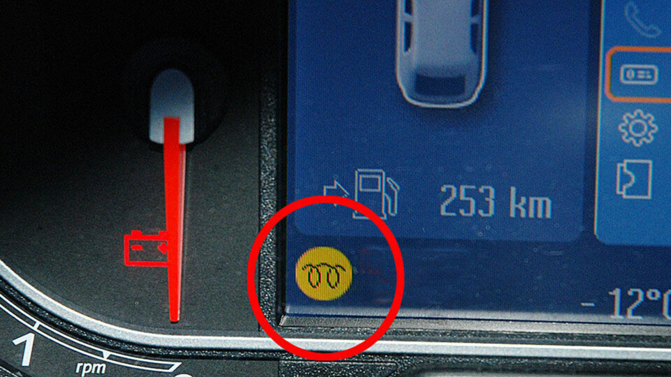 Ikke start bilen før denne slukker