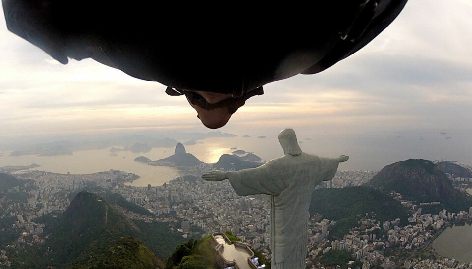 RIO DE JANEIRO: The Perfect Flight har blant annet besøkt Rio i Brasil så gutta kunne sveve forbi Jesus-statuen.