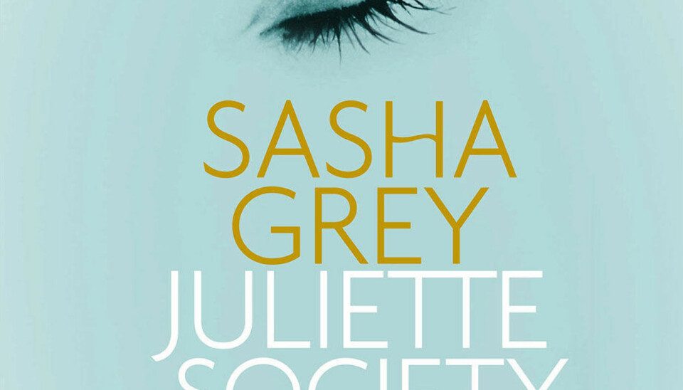 FÅR GODE KRITIKKER: «Juliette Society» er en lettlest og absolutt underholdende sengelektyre som strengt handler mer om hovedpersonen Cathrine enn om den topphemmelige sexklubben Juliette Society. Boken har fått hederlig omtale av norske anmeldere.