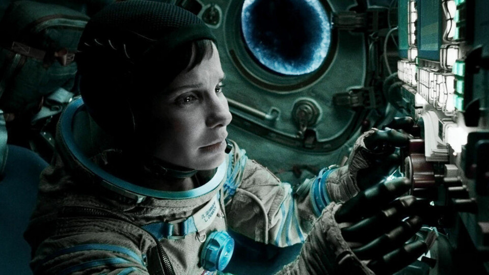 Alfonso Cuarón tar oss med ut i verdensrommet i Gravity.