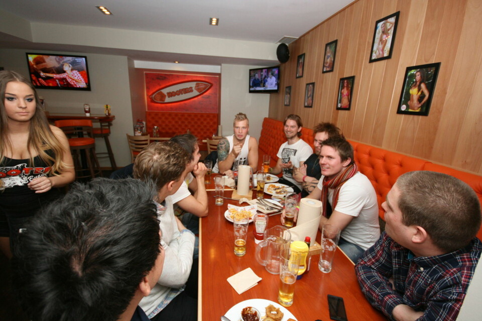 FØRSTE STOPP: Hooters var helgens første offisielle stoppested.