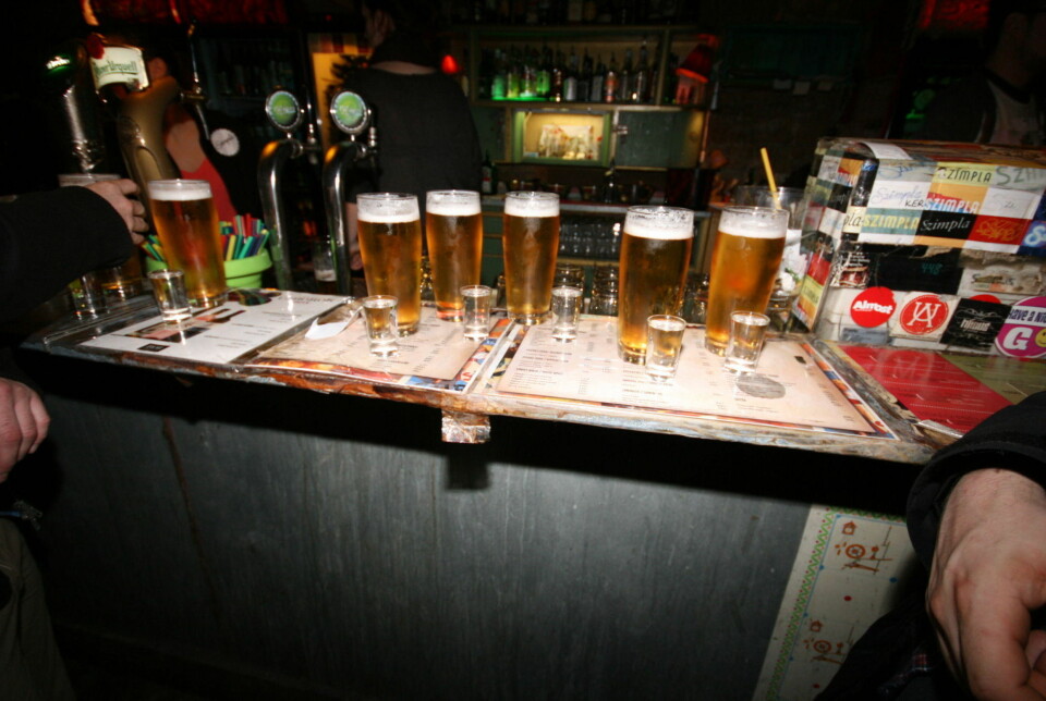KVELDSMAT: Det er mye mati alkohol.