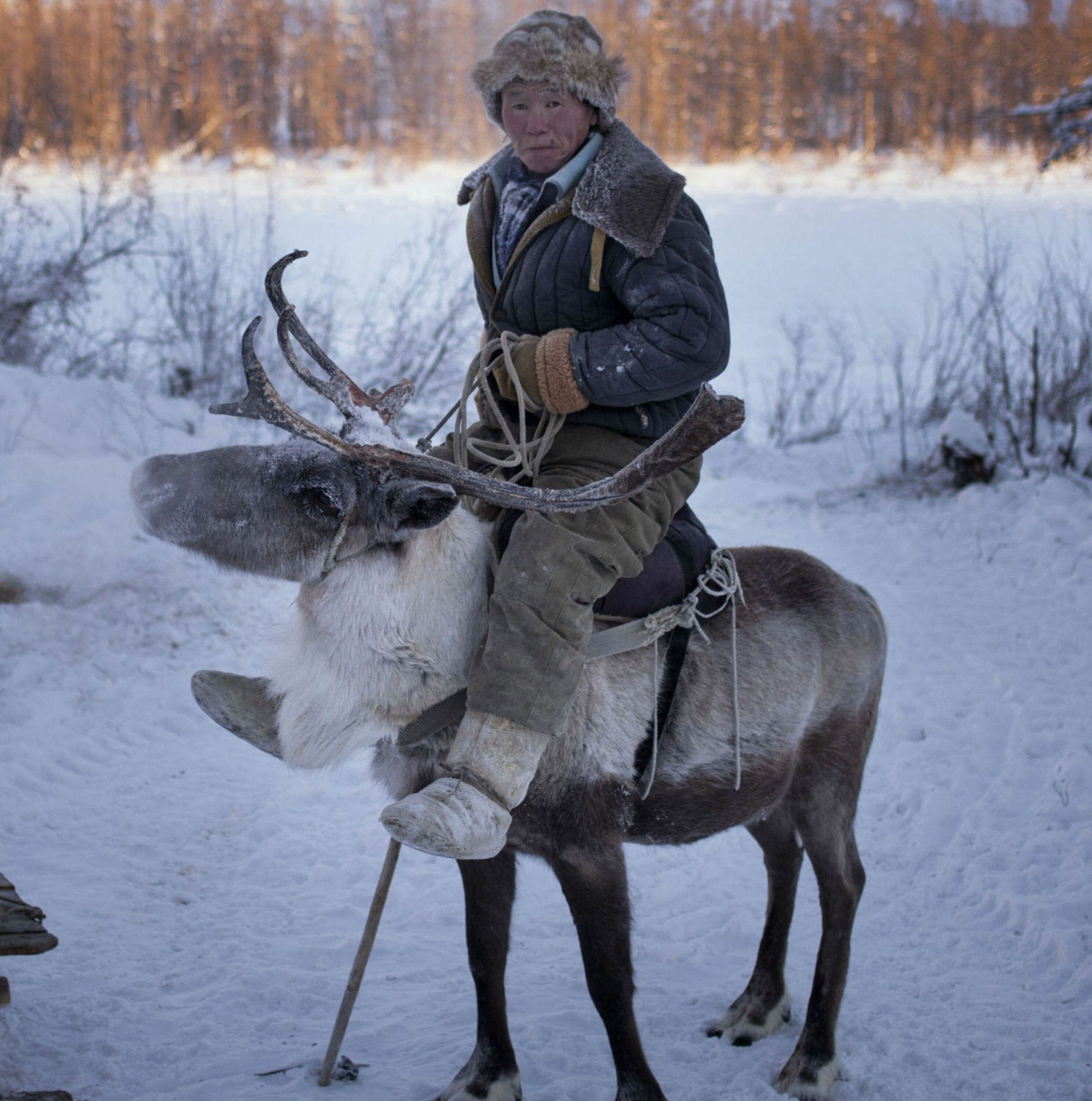SOVER UTE: Vladimir Bagadaev får Lars Monsen til å se ut som en bygutt. Han sover utendørs i den russiske ødemarken, selv hvis gradestokken viser minus 60.