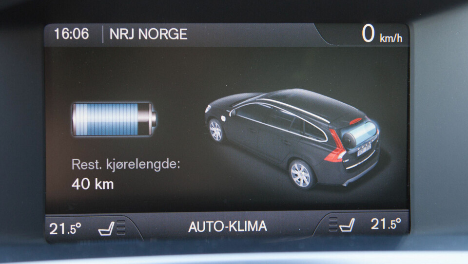 Du kan følge med på hvilke motorer som driver hvilke hjul, og hvor mye batteri du har igjen.