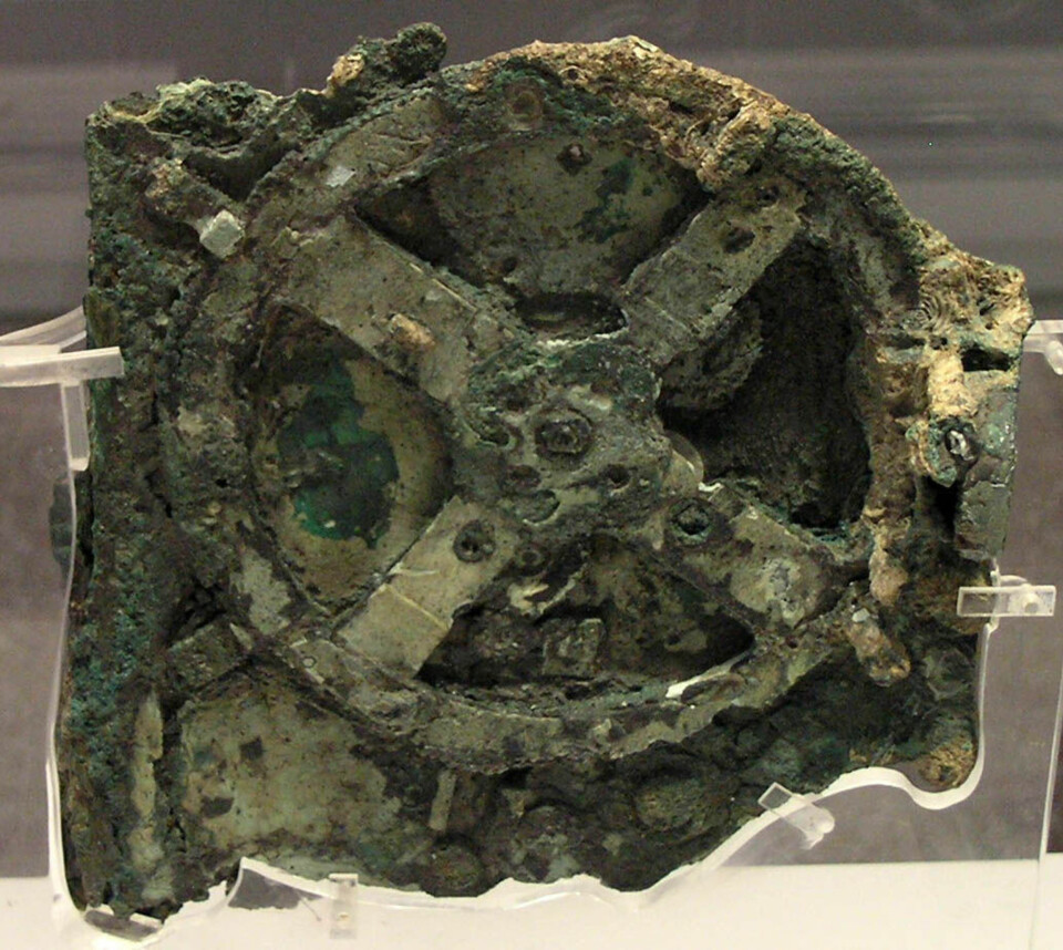 FORUT: Antikythera-mekanismens kompleksitet forbløffer arkeologer. Den ble brukt til å forutse diverse sol - og måneformørkelser nesten hundre år før Kristus.