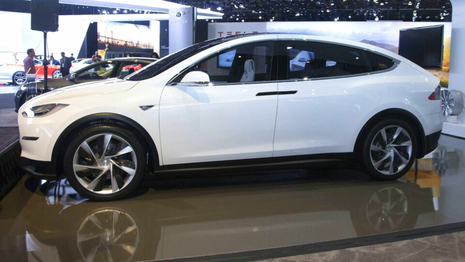 MODEL X I 2015: Tesla-gründer Elon Musk bekrefter i et intervju med engelske Autocar at el-SUV-en Model X kommer på markedet i 2015.