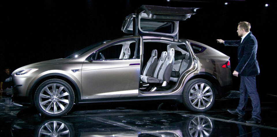TAR OPP KAMPEN MED TESLA MODEL X: Med en rekkevidde på 50 mil vil Audis el-SUV ta opp kampen med Teslas Model X. Men mens Model X straks er klar for markedet i USA, og kommer til Norge rundt årsskiftet, vil det drøye mye lenger før Audis motstykke er klart.