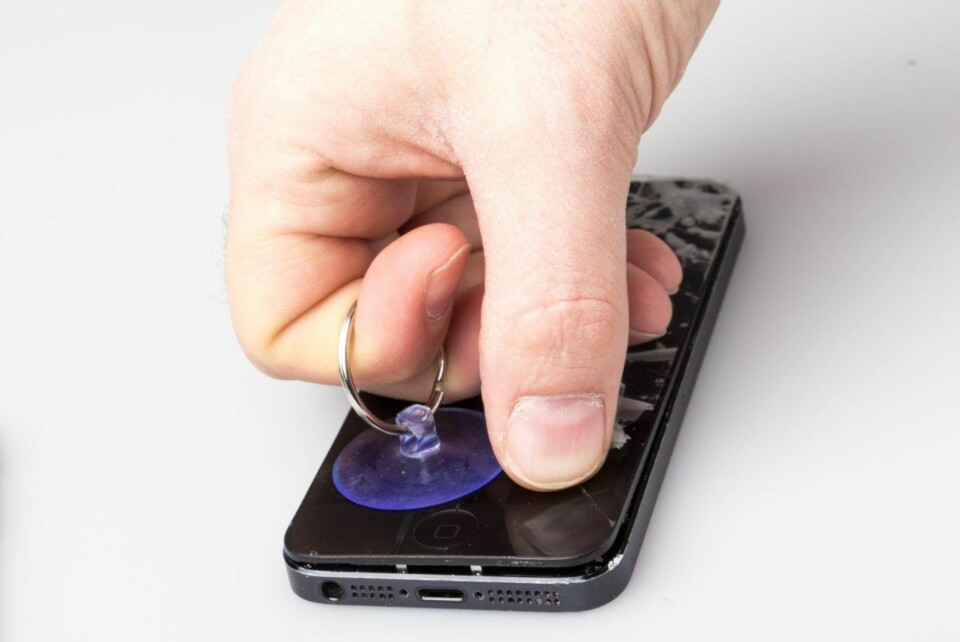 Slik fikser du en knust skjerm på iPhone 5