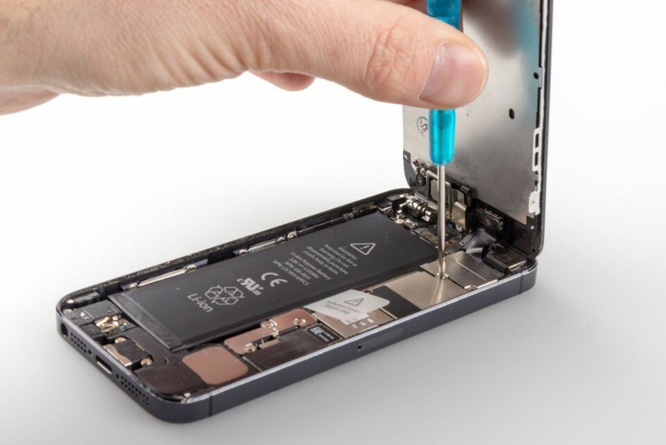 Slik fikser du en knust skjerm på iPhone 5