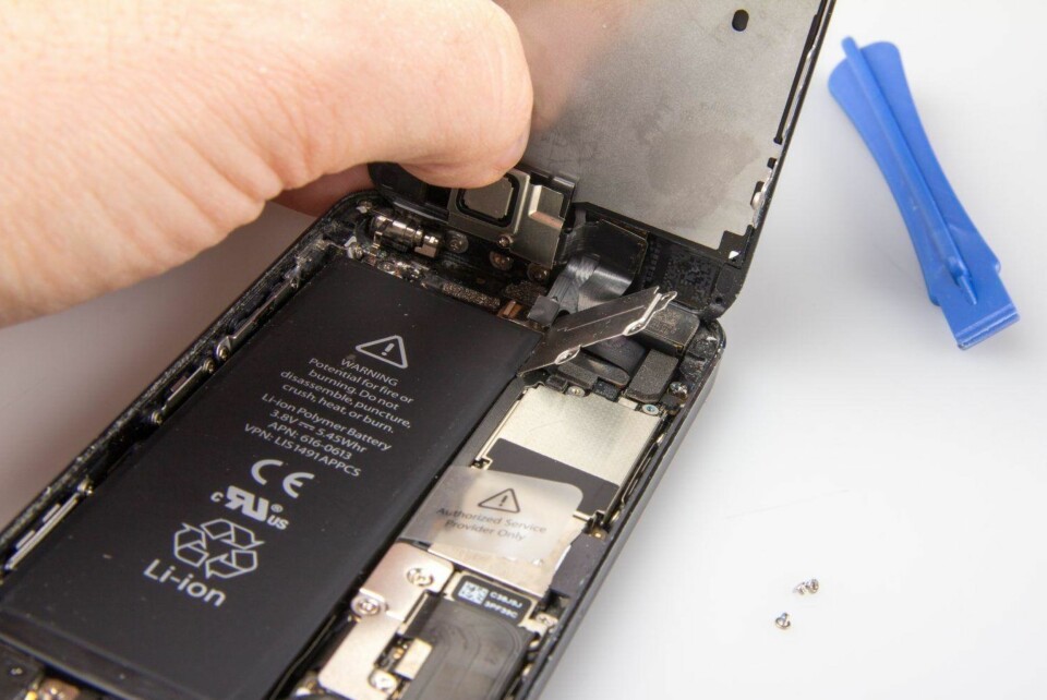 Slik fikser du en knust skjerm på iPhone 5