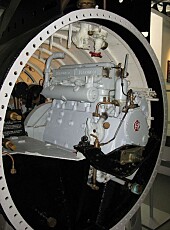 BUSSMOTOR: Motorene i X-klasse ubåtene var ombygde bussmotorer.