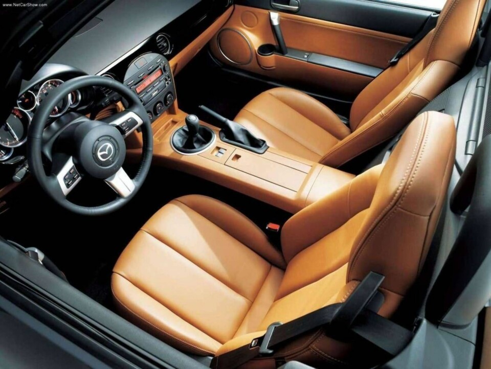 Mazda-MX-5 har bydd på ekte roadstermoro i flere generasjoner. Dette er en enkel, ukomplisert bil med høy byggekvalitet.