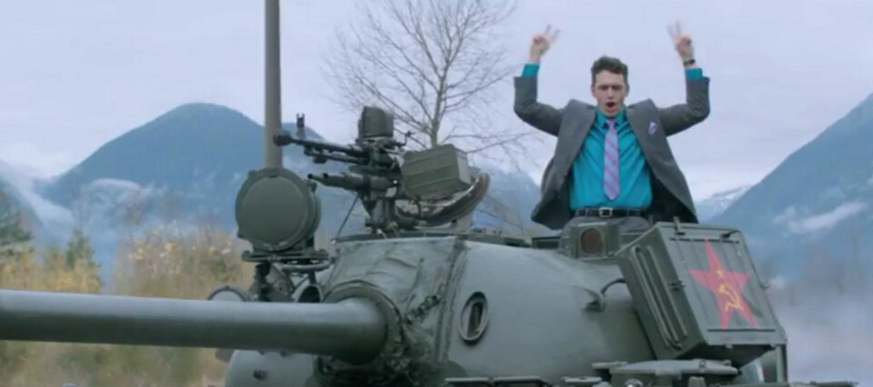 IKKE POPULÆR: Nord-Korea reagerer på at det kommer en film som handler om et attentat på deres leder Kim Jong-Un. Her ser man skuespiller James Franco fra en scene i filmen.