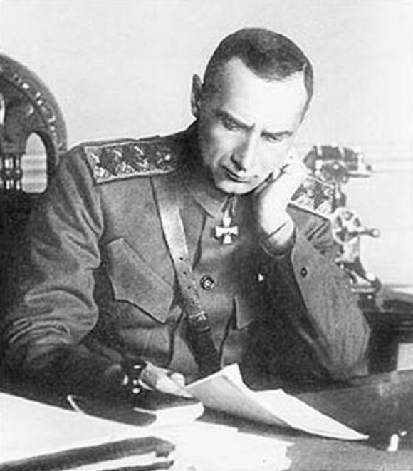 RUSSISK LEDER: Admiral Aleksandr Koltsjak satte sin lit til Ivor Thord-Gray.