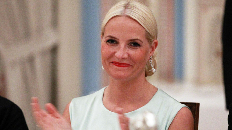 Mette-Marit: - Og herved utfordrer jeg min mann