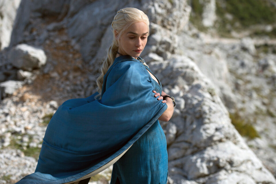 LEKKET PÅ NETT: Traileren for femte sesong av Game of Thrones er lekket ulovlig på nett. Her er Emilia Clarke fra sesong fire.