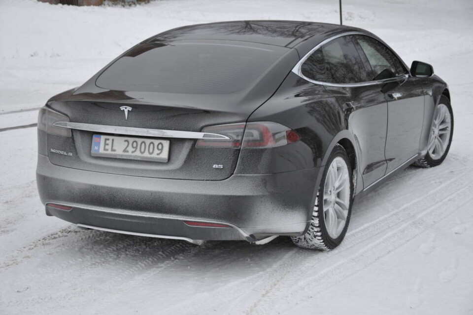 Tesla med 4x4? Nå kan du snike i køen