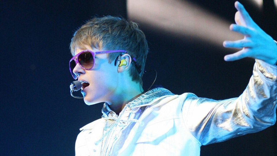 Bieber angrep fotograf