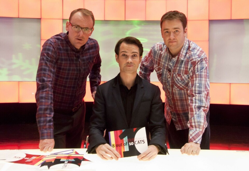 TV-KOMIKER: Sean Lock er fast medlem i det britiske humorprogrammet 'Eight Out Ten Cats'. Her sammen med de to andre komikerne i programmet Jimmy Carr og Jason Manford.