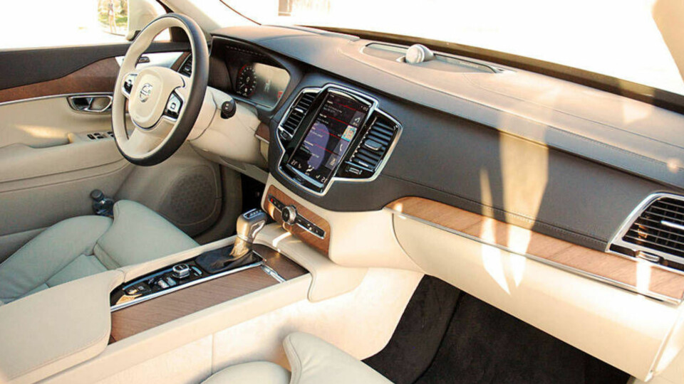 - Volvo XC90 er rett og slett terningkast 6