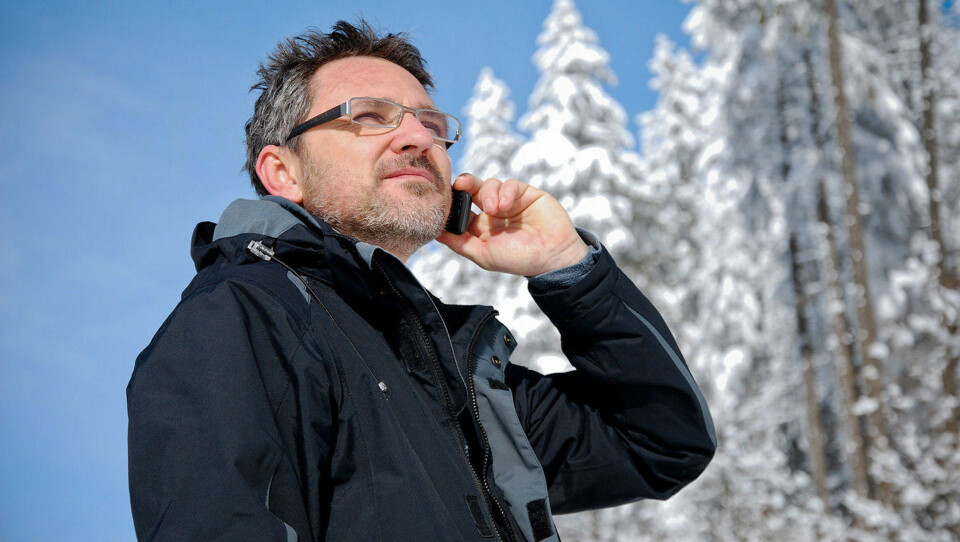 NORMAL TEMPERATUR ER BEST: Du kan selvfølgelig bruke telefonen på vinteren også. Men ikke legg den fra deg i kulda.