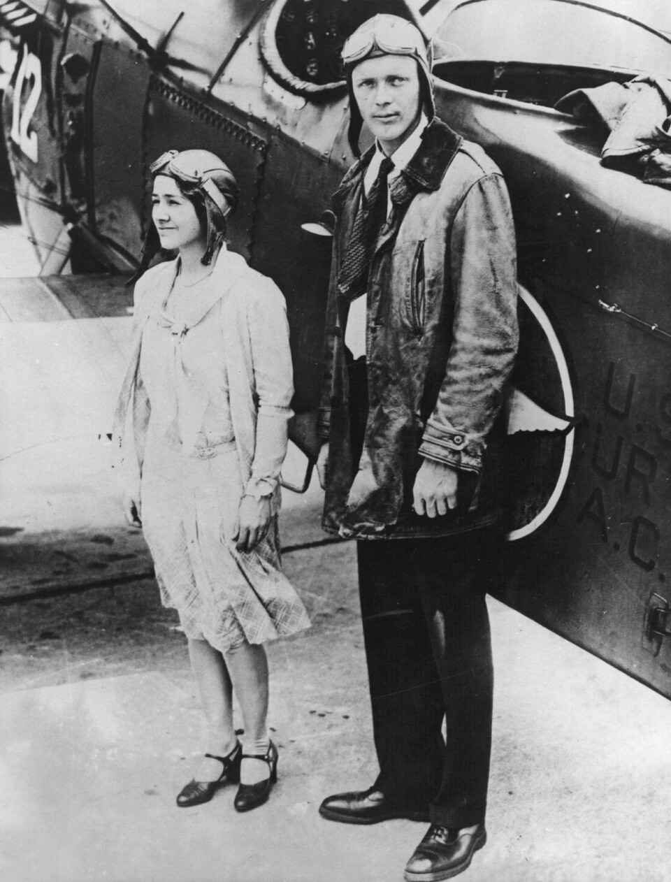 HEMMELIG LIV: Flygeren Charles Lindbergh hadde tre hemmelige familier, i tillegg til kona hjemme i USA. Her sammen med den eneste 'offisielle' kona, Anne Marrow, i 1929.