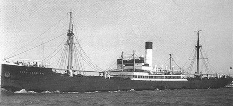 TYSKE SOLDATER PÅ VEI TIL BERGEN. INGEN REAGERTE: Det tyske skipet 'Rio de Janeiro' hadde forlatt Stettin den 6. april 1940. Målet var Bergen. I norsk farvann, utenfor Lillesand, den 8. april ble skipet oppdaget av en polsk ubåt under britisk kommando. 'Rio de Janeiro' fikk ordre om å overgi skipet, noe man ikke gjorde. Klokken 11.45 torpederte derfor ubåten Orzel skipet. Skipet sank ikke med en gang, og overlevende hoppet i vannet. Disse fortalte at de kom fra et handelsskip, men den norske politifullmektigen Nils Onsrud fattet mistanke siden de fleste var i uniform. Han varslet militæret, og justisdepartementet. Ingen reagerte.