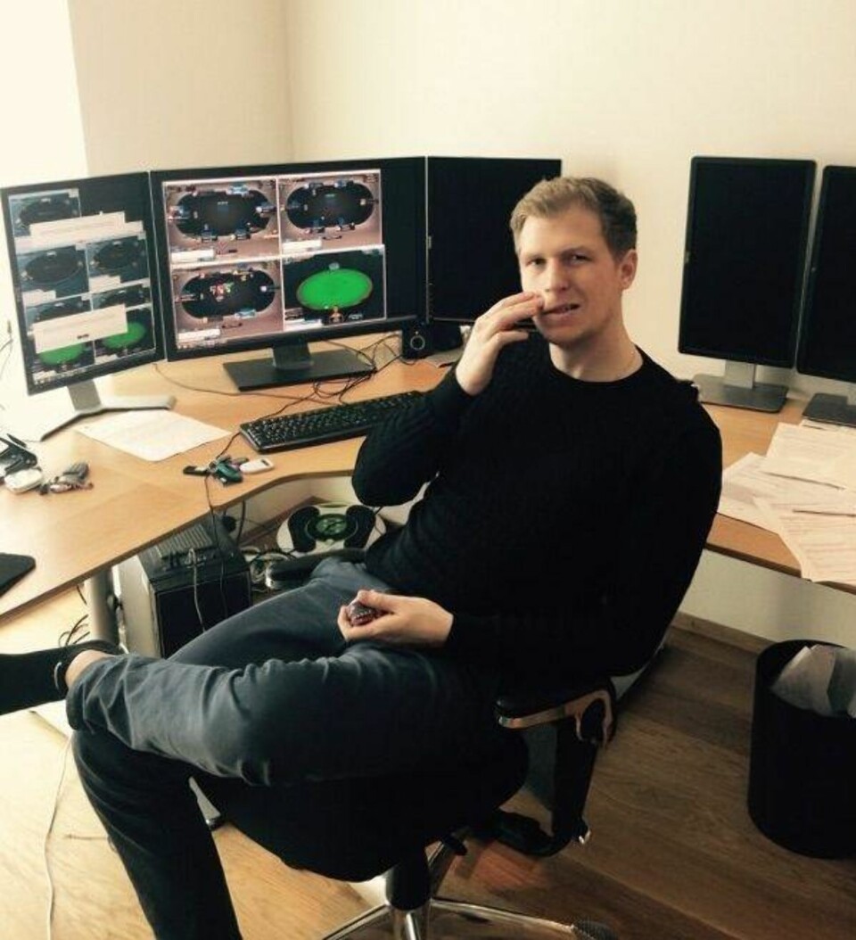 POKERMILLIONÆR: Ola Amundsgård er en av verdens beste pokerspillere på nett og har tjent gode penger på pokerkarrieren. Pengene har blant annet gått til kjøp av en millionvilla i Tromsø.