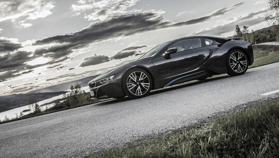 Test av BMW i8 med laserlys