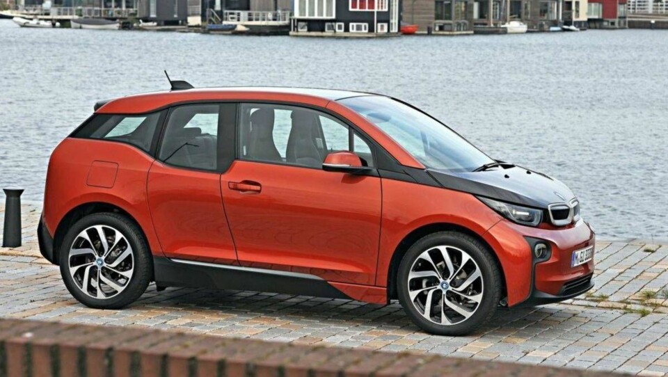 Med en liten hjelpemotor med 2 sylindre dobles rekkevidden på i3.