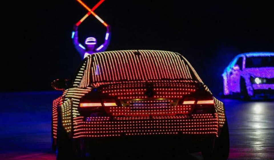 MW M3 med 10 000 LED-lyspærer.