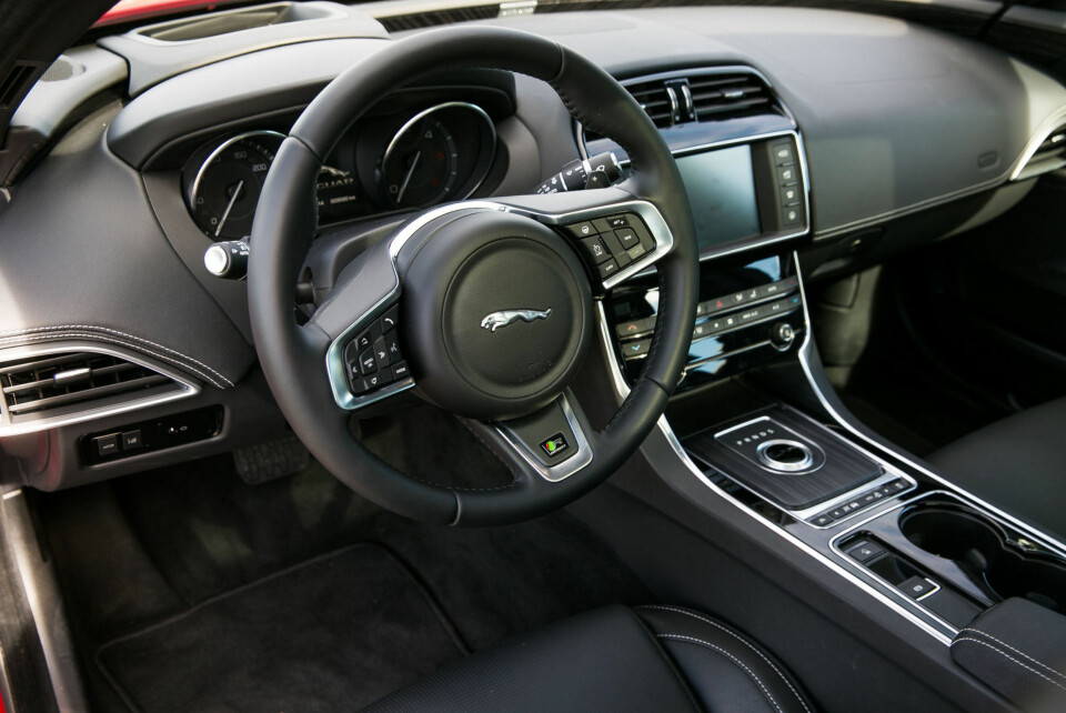 Prøvekjørt: Jaguar XE R-Sport