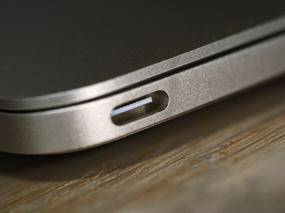 USB-C er en helt ny industristandard, som Apple er først til å bruke. Man må imidlertid venne seg til at den nye MacBook kun har en eneste port.