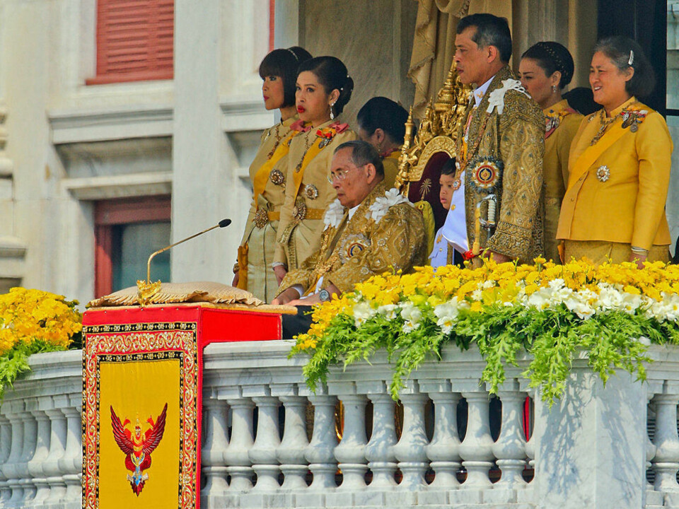 - Lever Thailands konge fortsatt?
