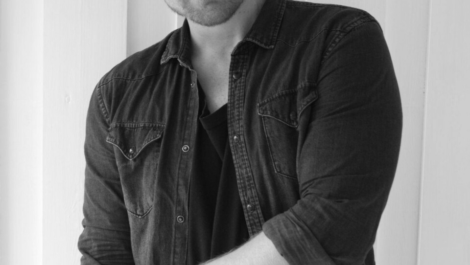 DATING: Espen Korsvik holder kurs i hvordan du kan sjekke riktig - både på nett og i virkeligheten.